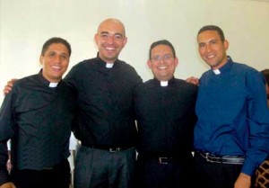 ordenandos_jesuitas_diacono